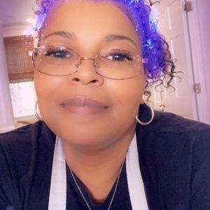 Meet your Posher, Beverly